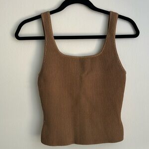 Aritzia Babaton sculpt knit tank top. Caramel brown. Size M. Minor discolouring